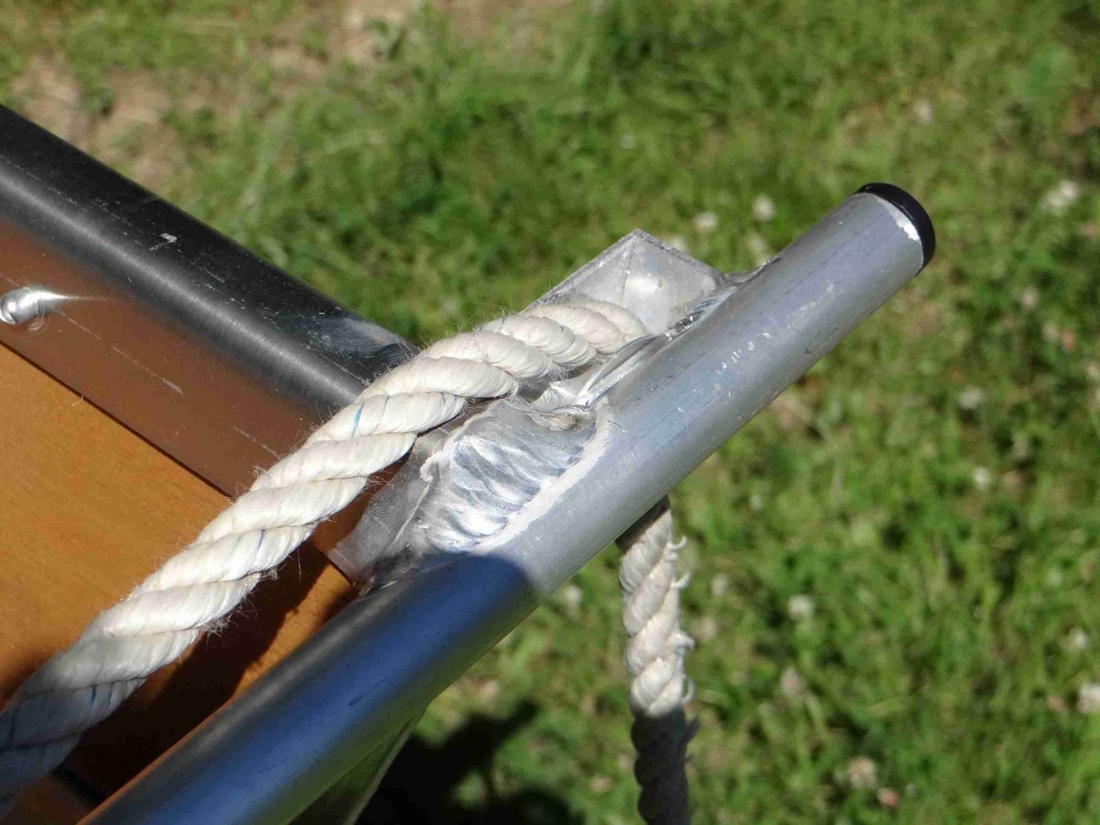 poulie aluminium avec corde pour barque de peche