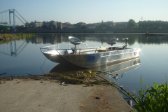 barque-de-peche-legere-en-aluminium-72